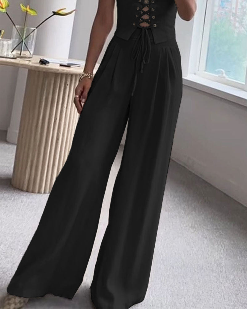 Olivia! Two-piece set with matching top and pants