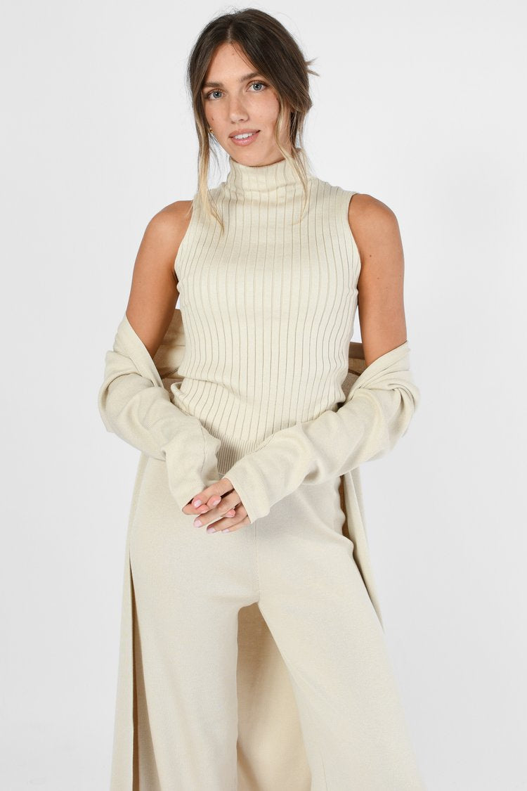 Camélia – Stay Warm & Elegant