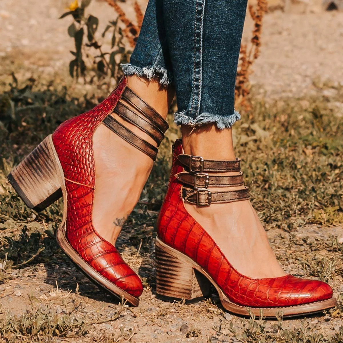 Genève | Buckled Pumps