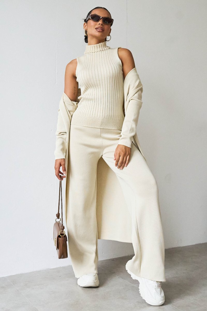 Camélia – Stay Warm & Elegant