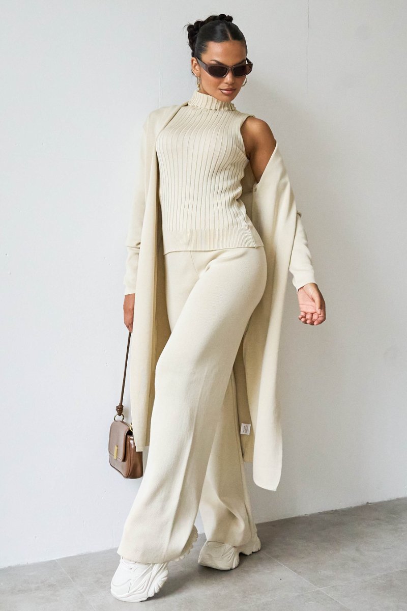 Camélia – Stay Warm & Elegant