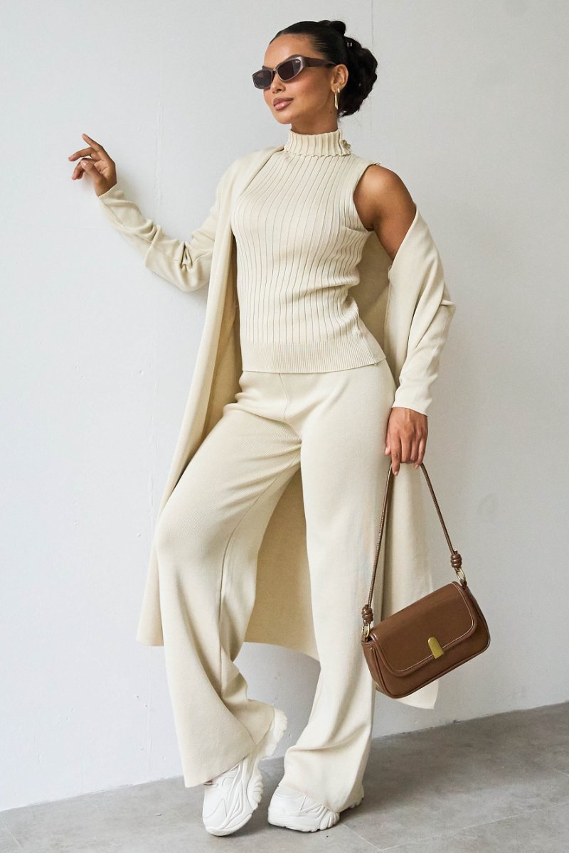 Camélia – Stay Warm & Elegant