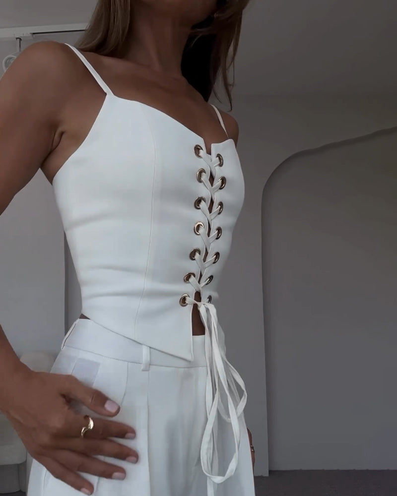 Olivia! Two-piece set with matching top and pants