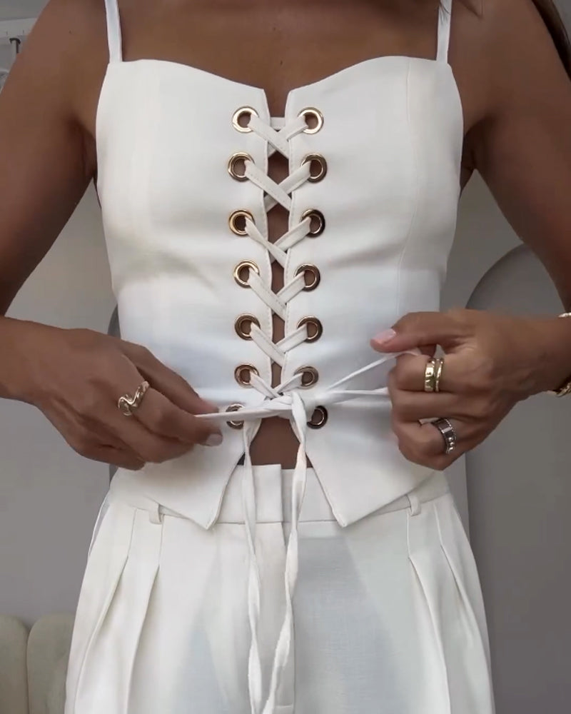 Olivia! Two-piece set with matching top and pants