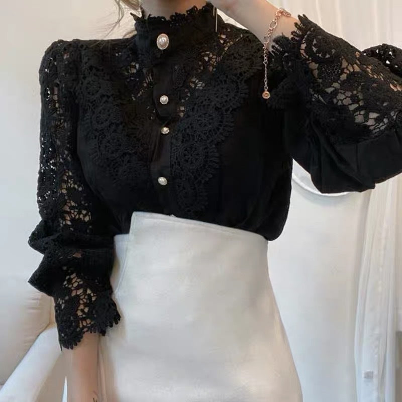 Vintage buttoned long sleeves with lace and coupling
