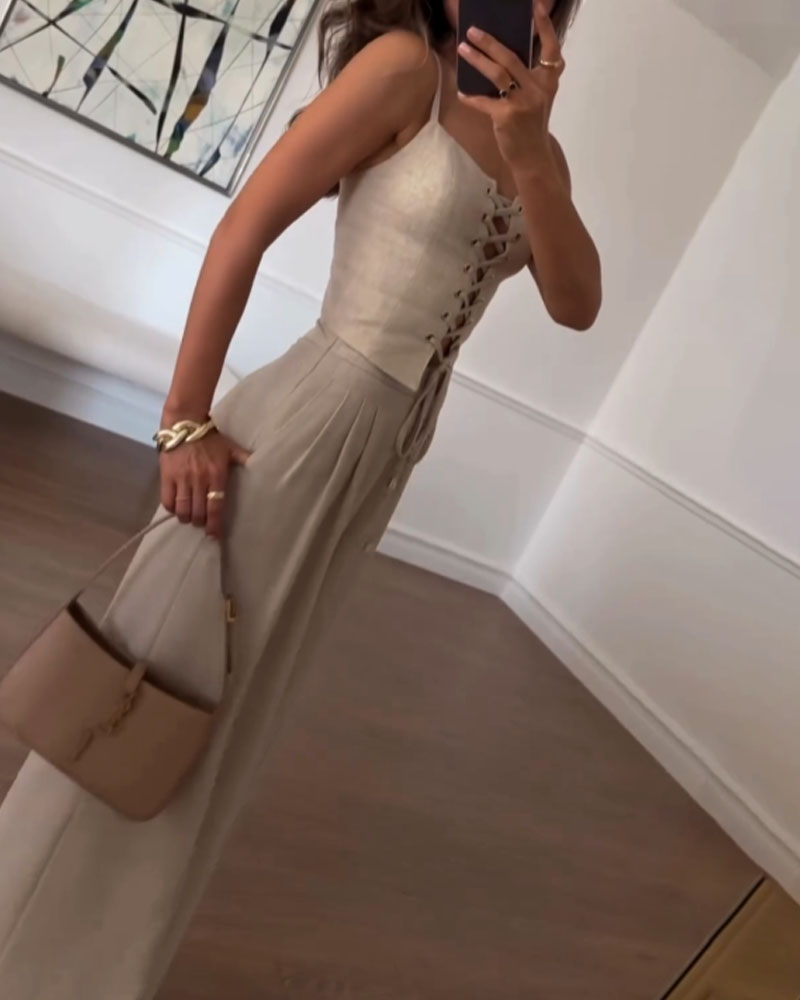 Olivia! Two-piece set with matching top and pants
